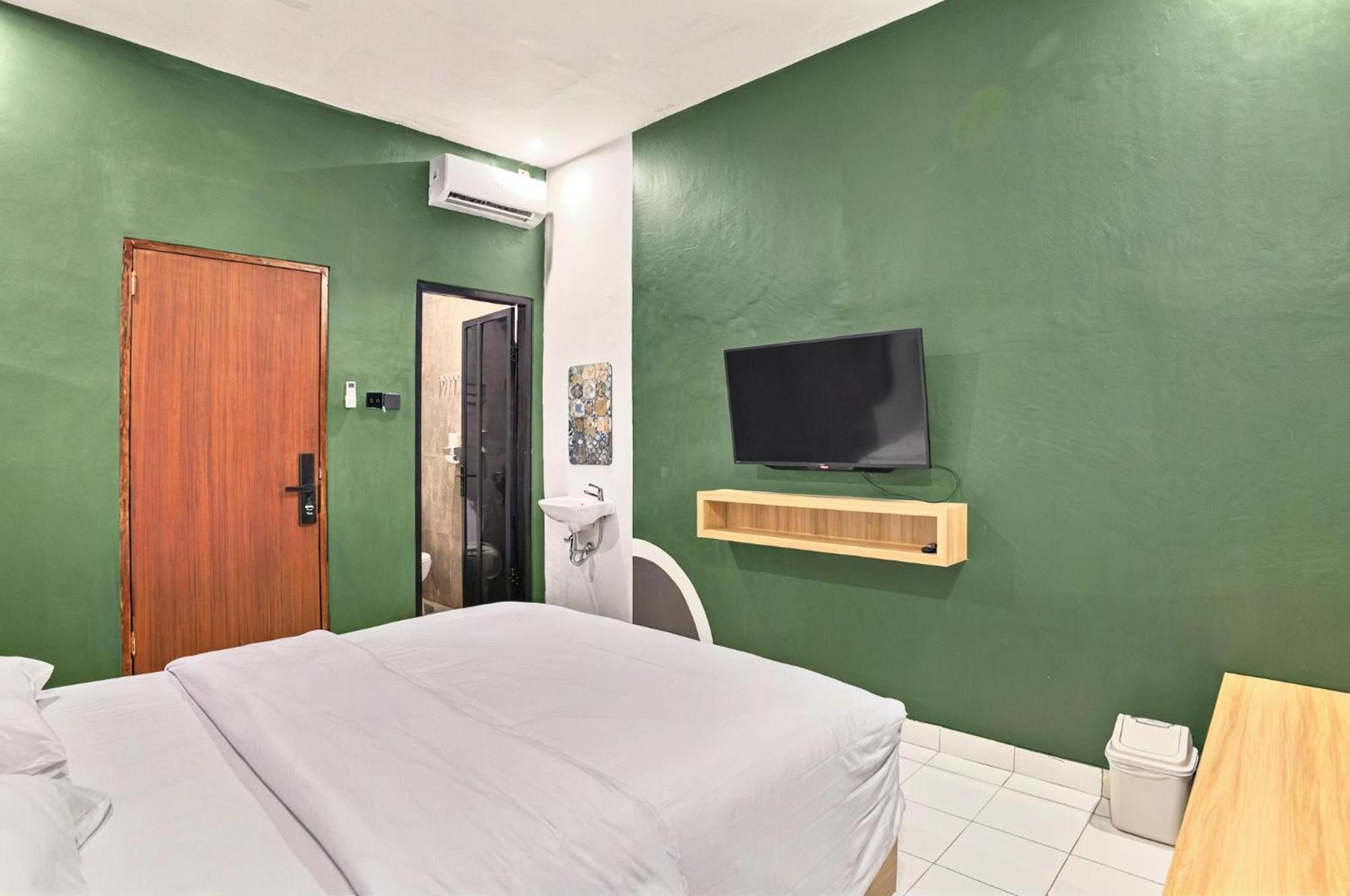 Hubs Hostel ジョグジャカルタ エクステリア 写真