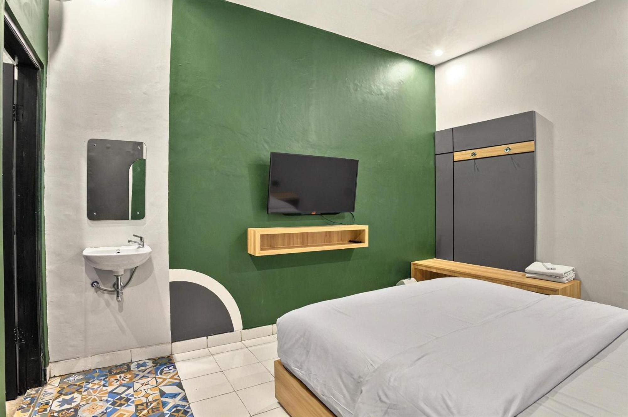 Hubs Hostel ジョグジャカルタ エクステリア 写真